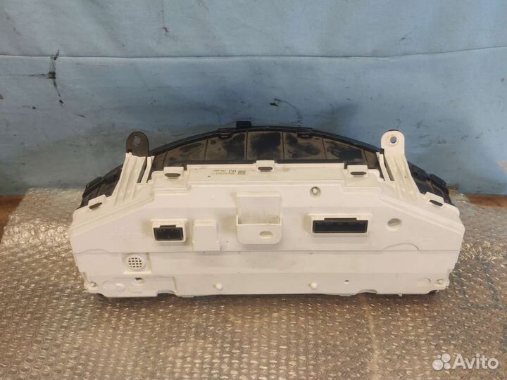 Щиток приборов Toyota LC200 2016г дизель