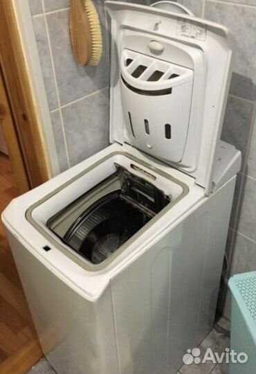 Стиральная машина Hotpoint-Ariston с верт.загр