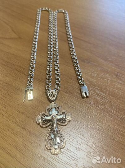 Золотая цепь с крестом