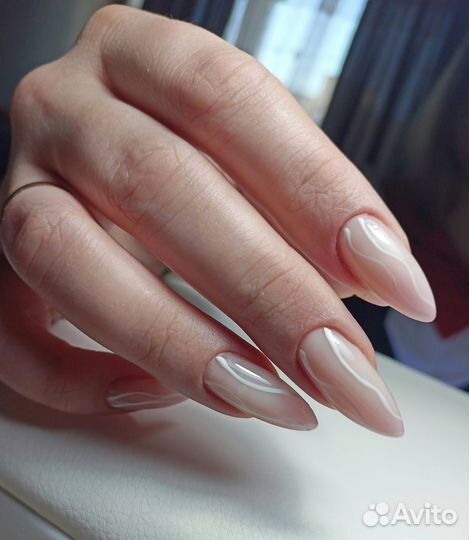 Маникюр, наращивание ногтей