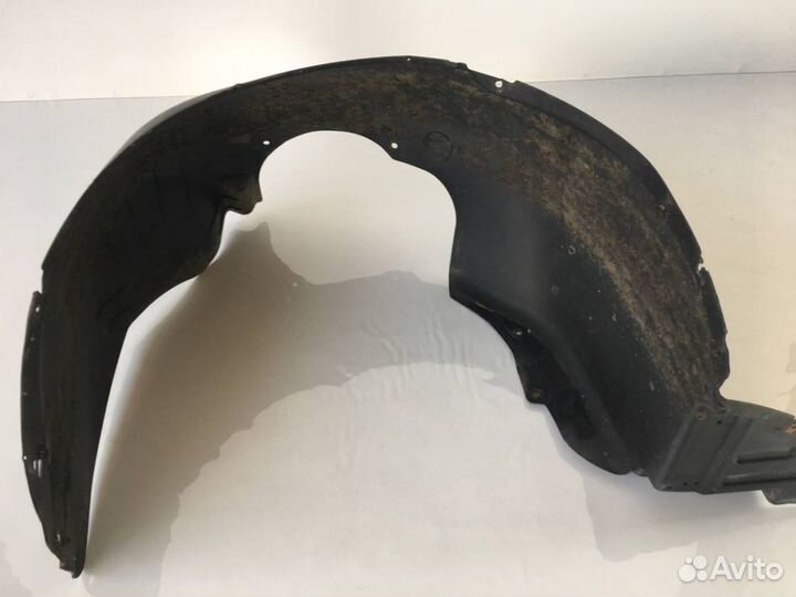 Подкрылок передний левый правый Лада Гранта