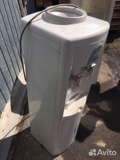 Кулер для воды