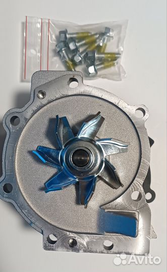 Насос водяной (помпа) для Volvo