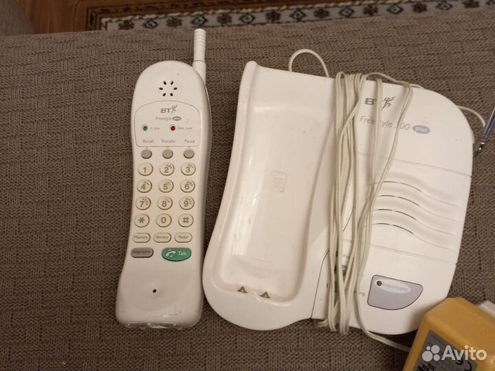 2 домашних телефона