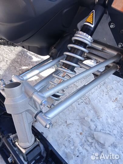 Продам Yamaha Apex