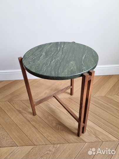 Стол журнальный с мраморной столешницей