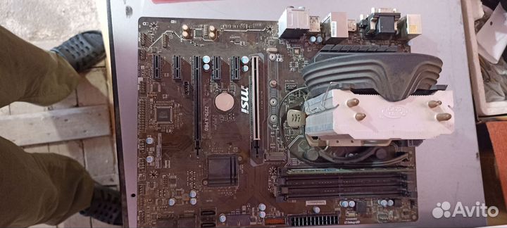 Материнская плата