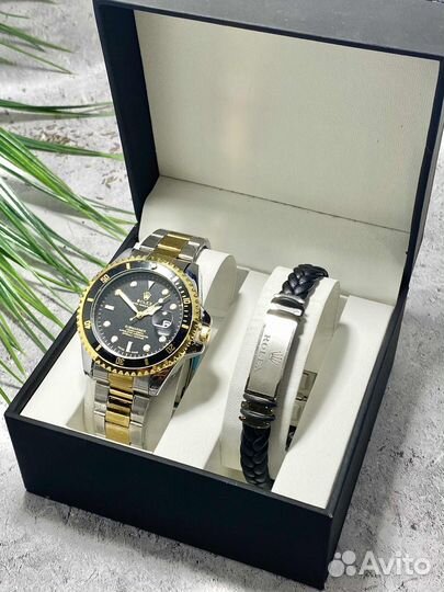 Подарочный набор наручные часы и браслет