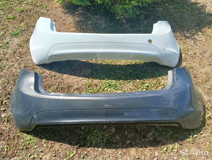 Задний бампер Opel Meriva B