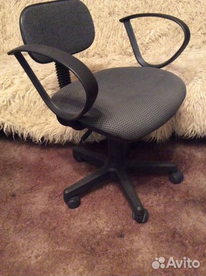 Компьютерное кресло