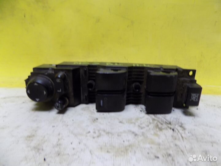 Кнопки стеклоподъемника Mazda 3 BL