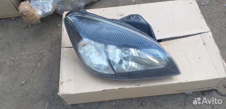 Фара правая Kia Rio 2 рестайлинг