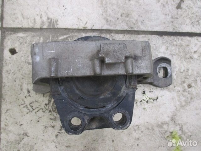 Кронштейн двигателя Ford Focus 2 2005-2008
