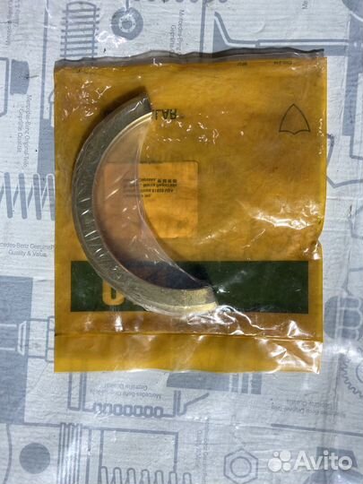 Вкладыш упорный коленвала Caterpillar246-3144