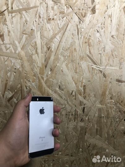 iPhone 7, 32 ГБ