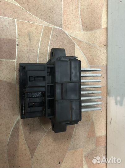 Резистор печки Opel Astra j