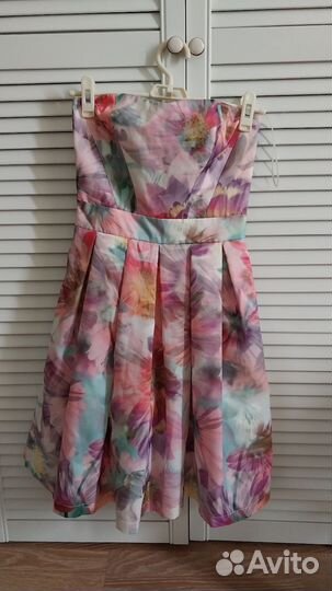 Нарядное платье