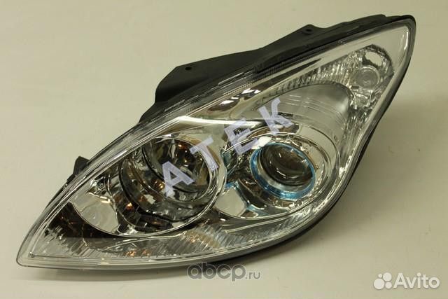 Фара правая черная Hyundai I30 (2007-2012)