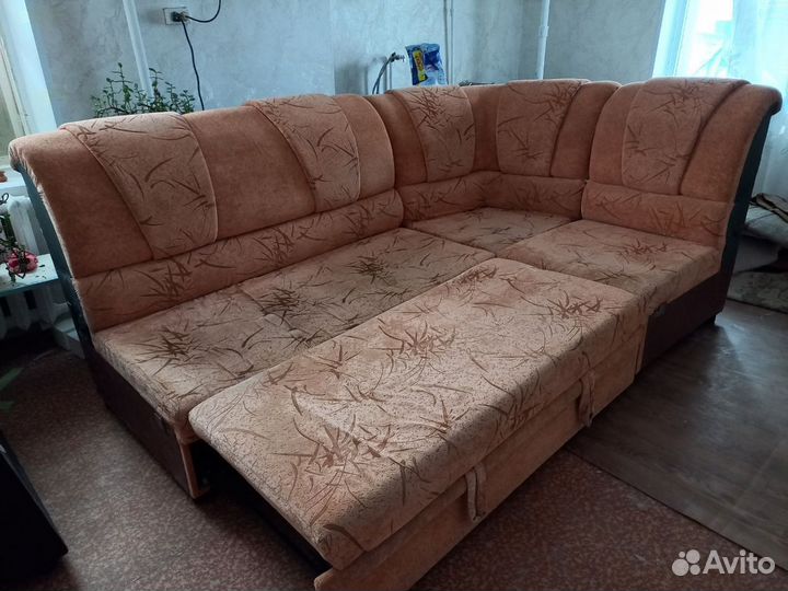 Угловой диван бу