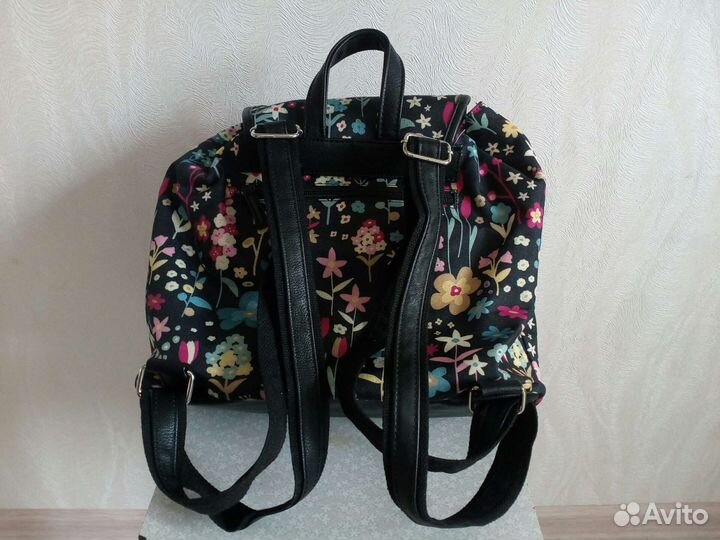 Женская сумка рюкзак