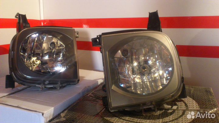 Фара ниссан куб правая /левая 2002-2005г