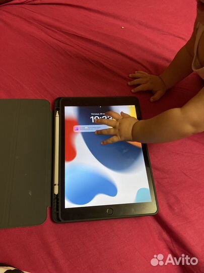 Чехол на iPad 10.2