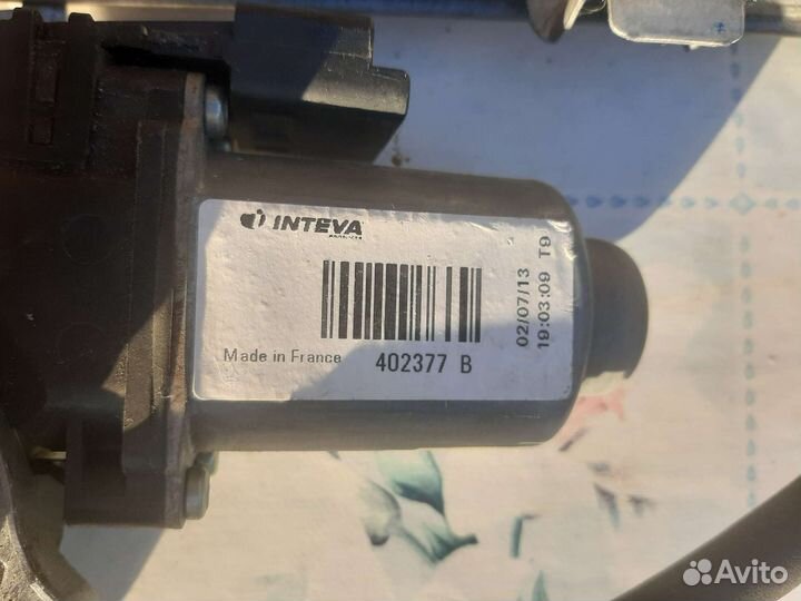 Стеклоподьемник водительской двери Nissan Note