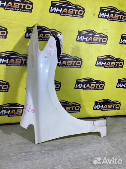 Крыло правое переднее Honda civic 4d