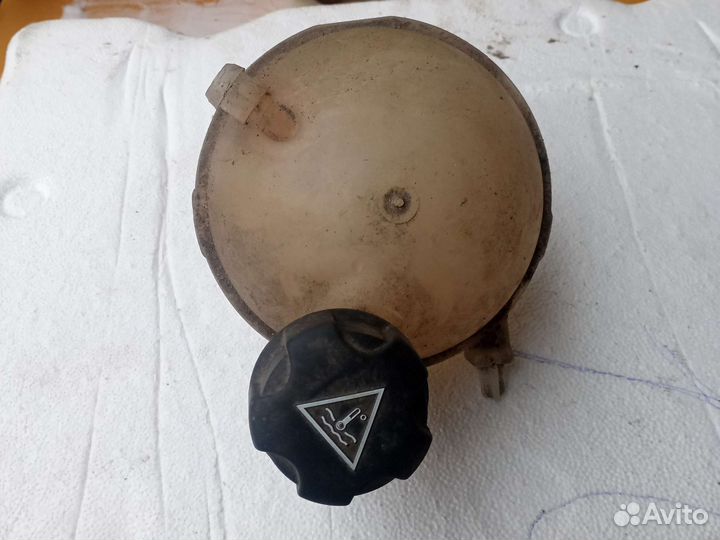 Пежо 308 бачок расширительный