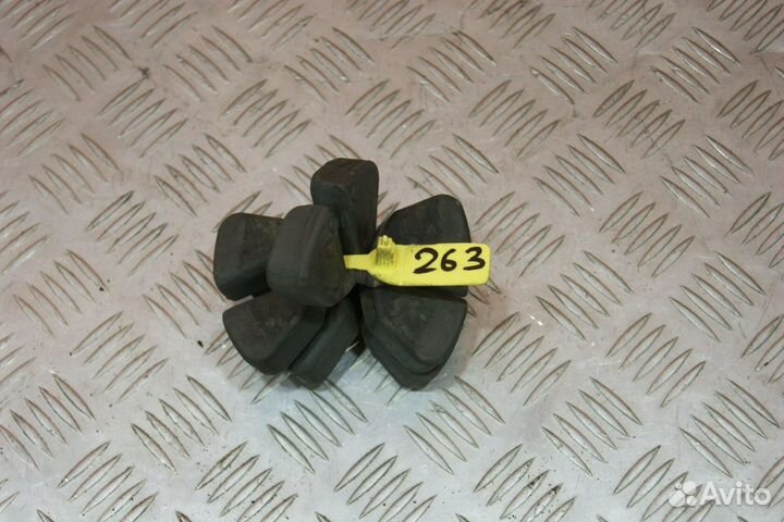 Резинки демпферные Suzuki Bandit 250V-2