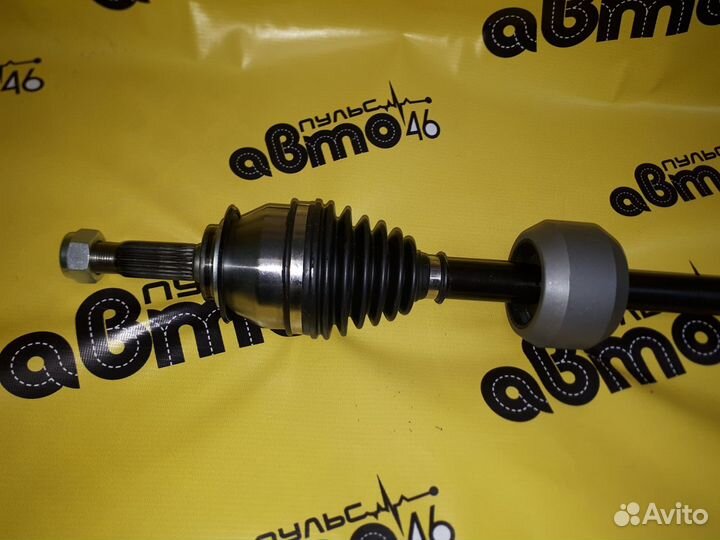 Привод передний правый Рено Логан Сандеро Ларгус