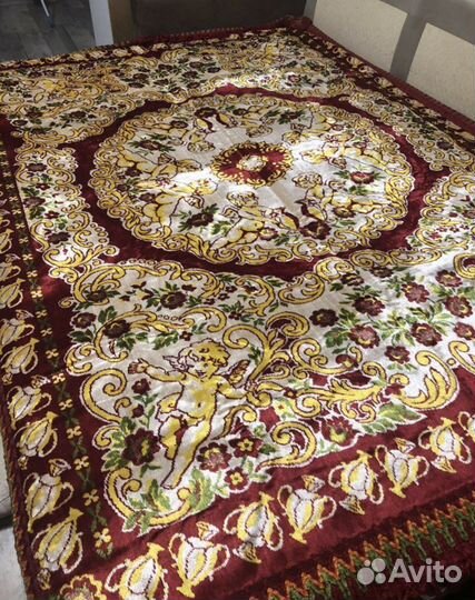 Покрывало. Скатерть. Плюш. Италия