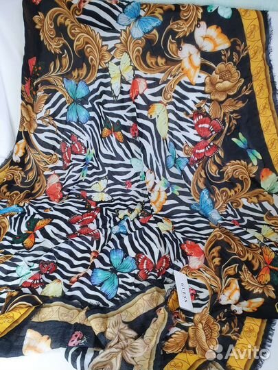 Платок новый Guess