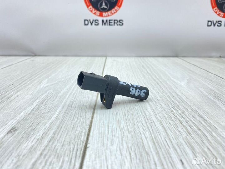 Датчик положения коленвала Mercedes Sprinter W 906