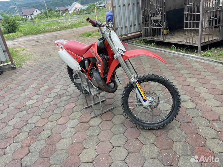 Продам мотоцикл Honda CR125