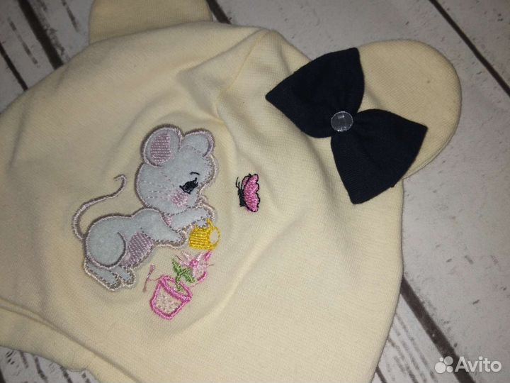 Шапочка для девочки новая