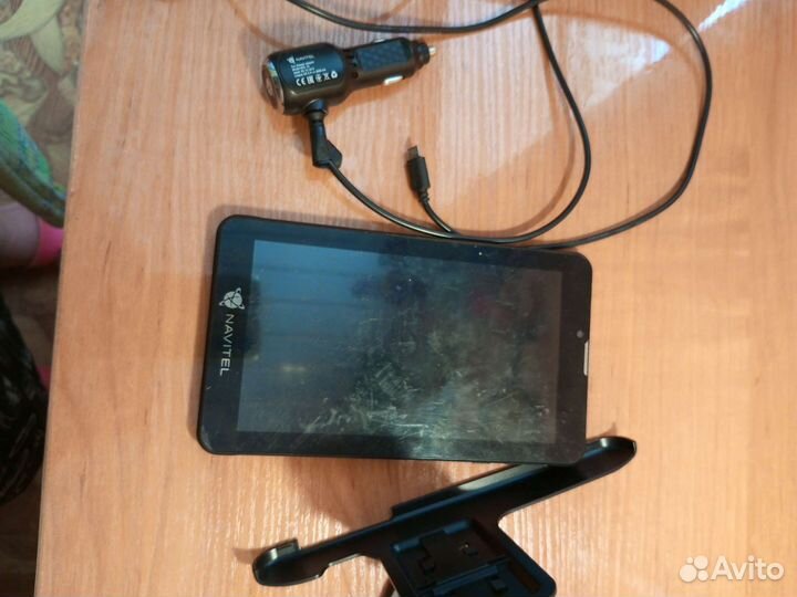 Планшет-навигатор Navitel T700 3G