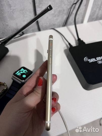 Телефон iPhone 6