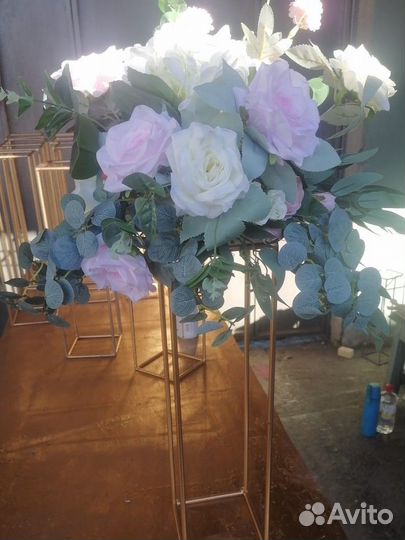 Стойки на свадьбу для декора столов