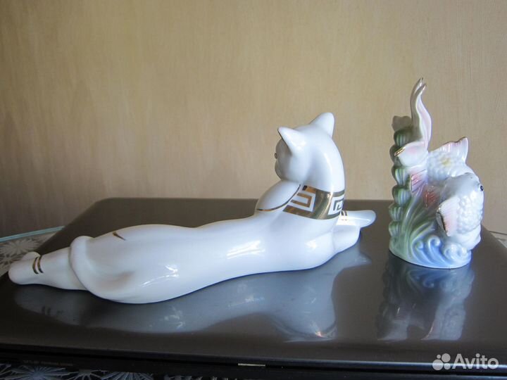 Фарфоровые статуэтки