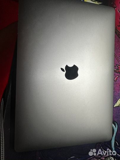 Apple MacBook Pro 13 2016 touch bar A1706