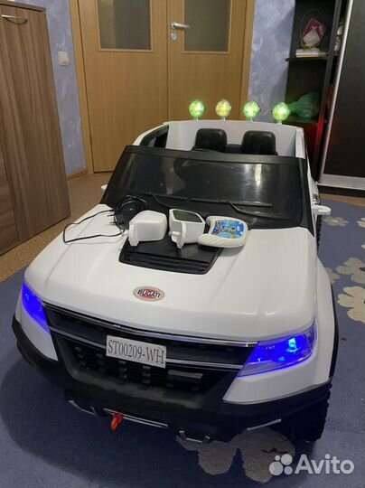 Детский электромобиль джип