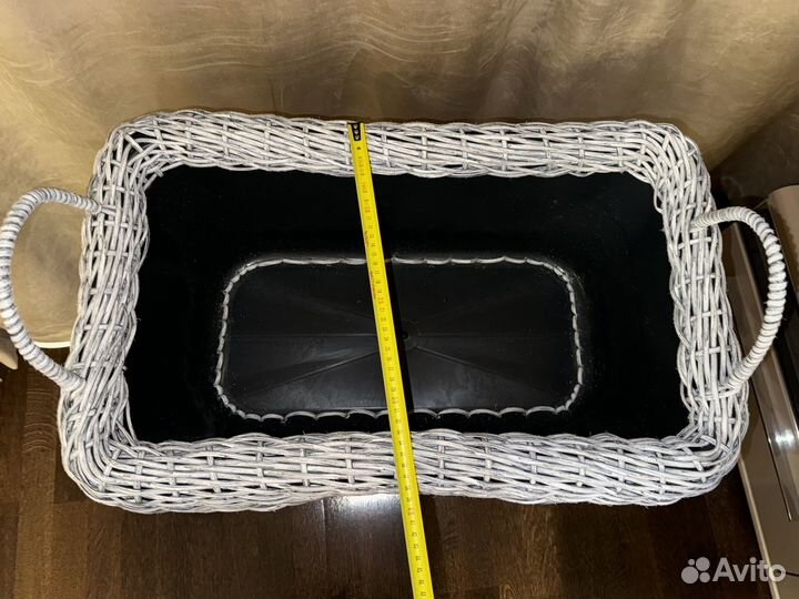 Дровница из ротанга