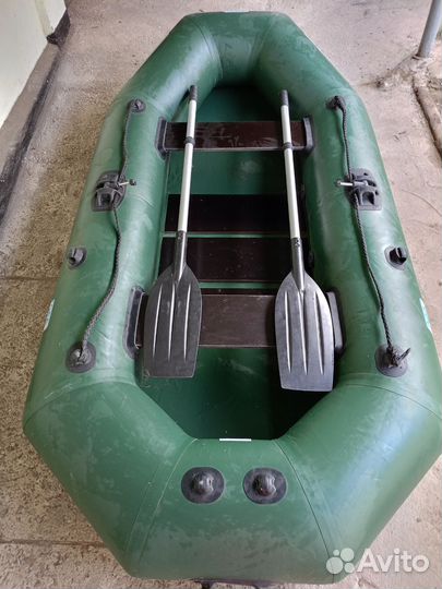Лодка надувная бу Нептун 240