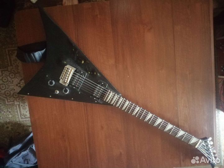 Электрогитара Aria Pro-2 Flying-v