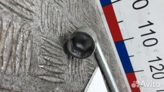 Ключ колесный citroen C-crosser (LEA01VP01)