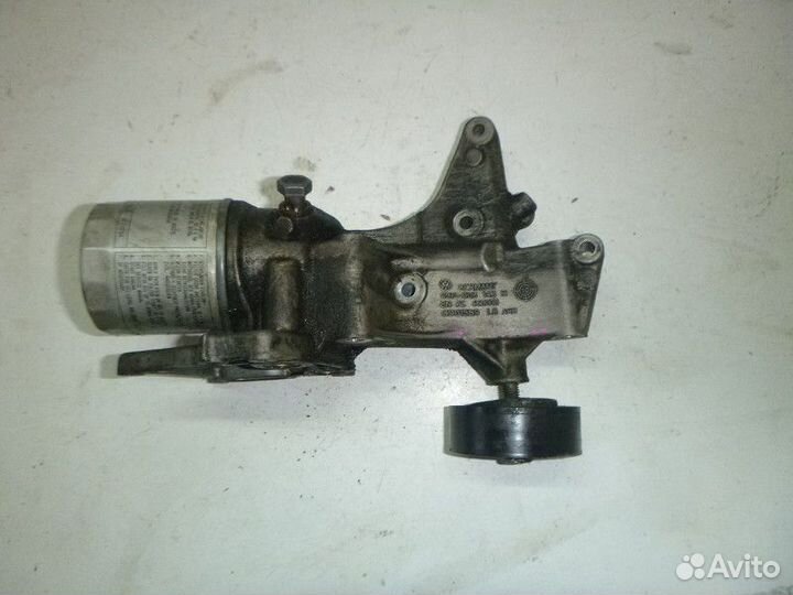 Корпус масляного фильтра audi A3 8PA 2004