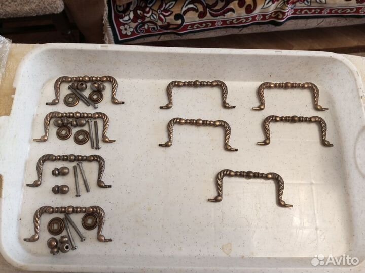 Мебельные ручки