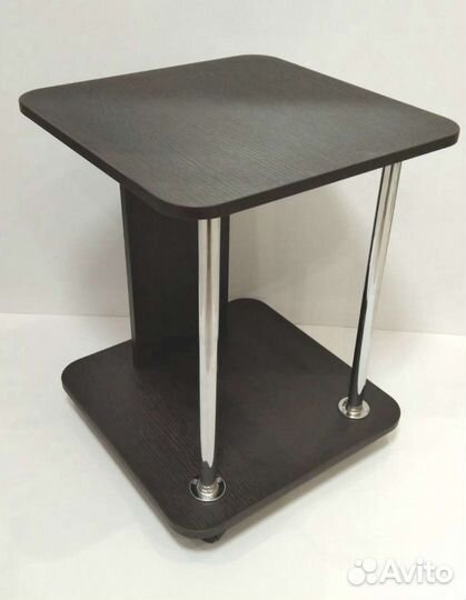 Стол журнальный на колесиках