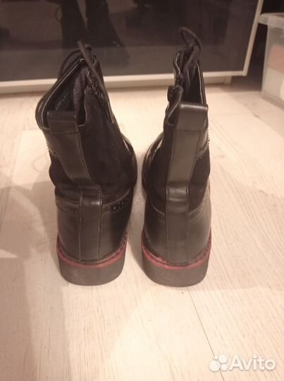 Высокие стильные ботинки оксфорды